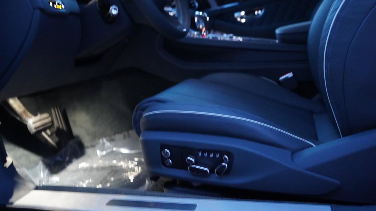 Used 2024 Bentley Continental GT V8 AWD/4WD image 41