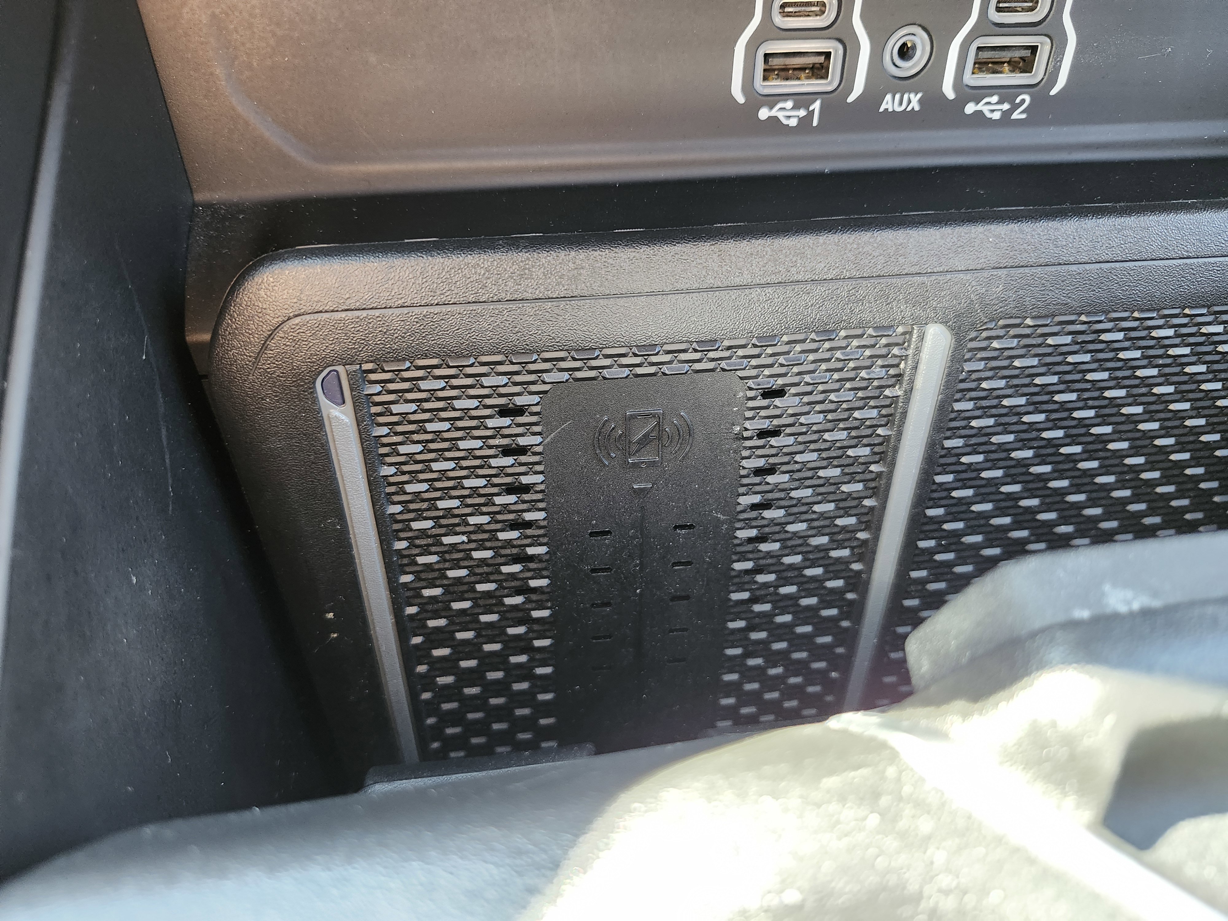 Used 2025 RAM 1500 Laramie image 12