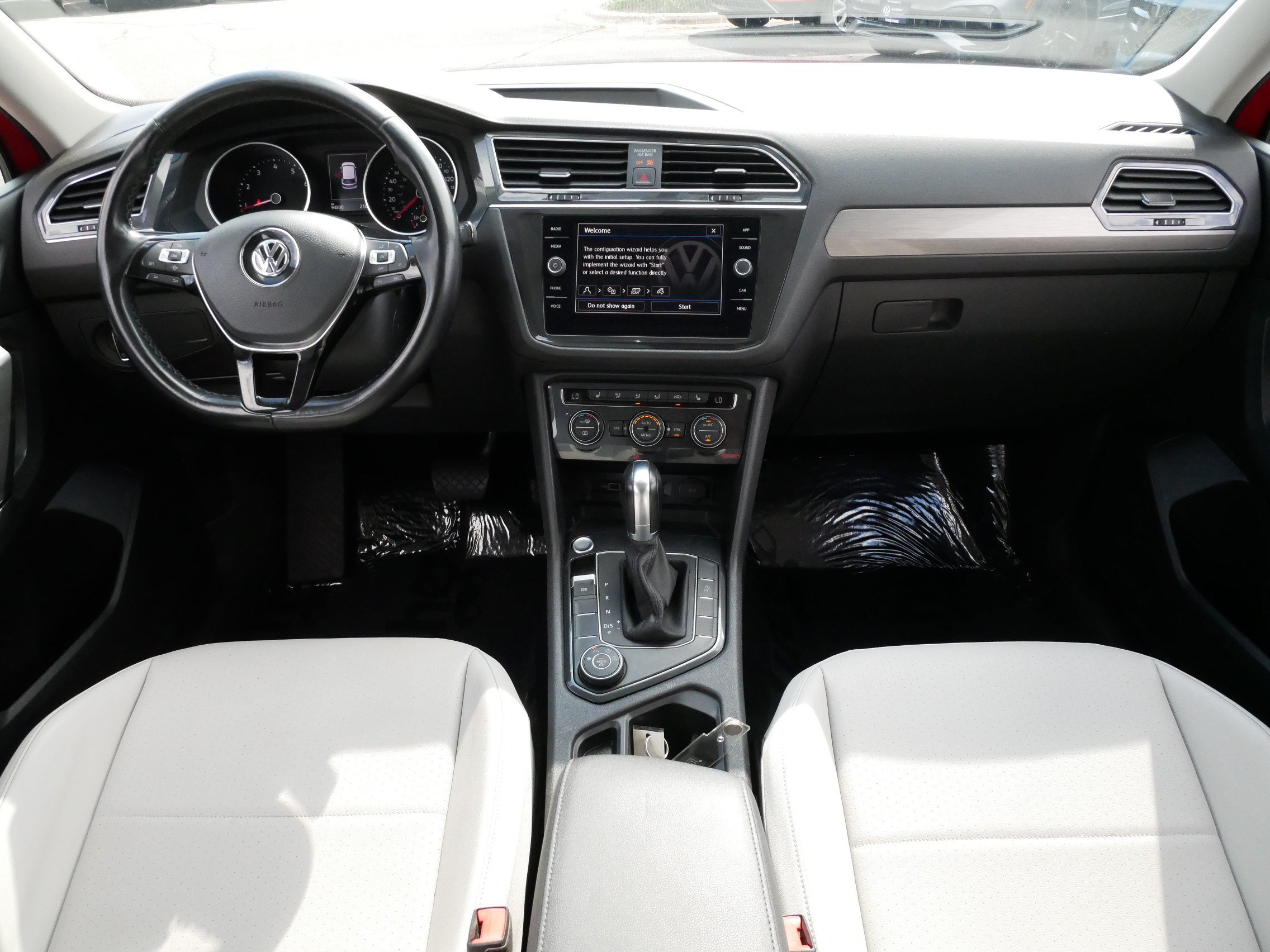 Used 2019 Volkswagen Tiguan SE w/ Panoramic Sunroof Package AWD/4WD image 10