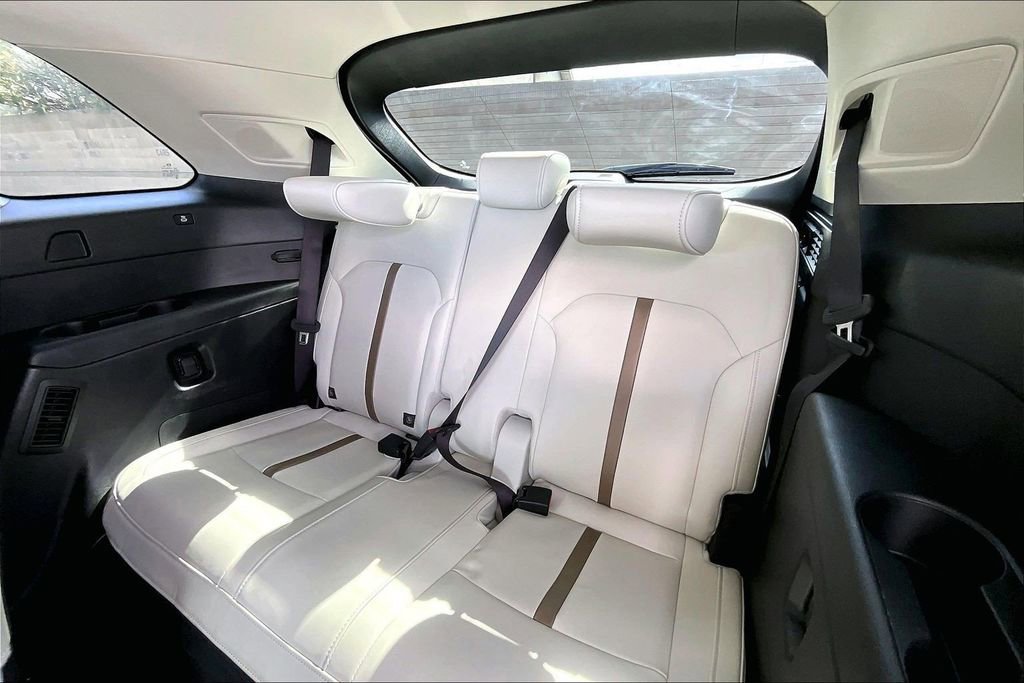 Certified 2025 MAZDA CX-90 Plug-In Hybrid w/ Premium Plus AWD/4WD image 16