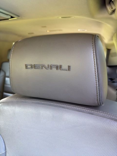 Used 2017 GMC Yukon Denali w/ Open Road Package AWD/4WD image 20