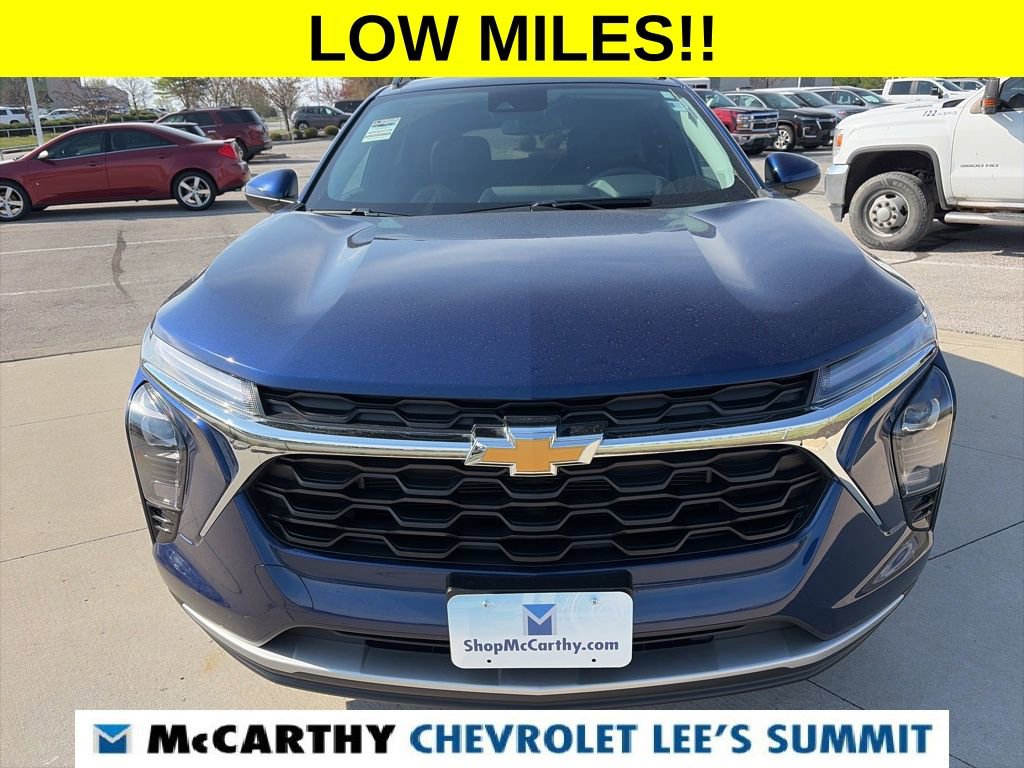 Certified 2024 Chevrolet Trax LT w/ Driver Confidence Package image 3