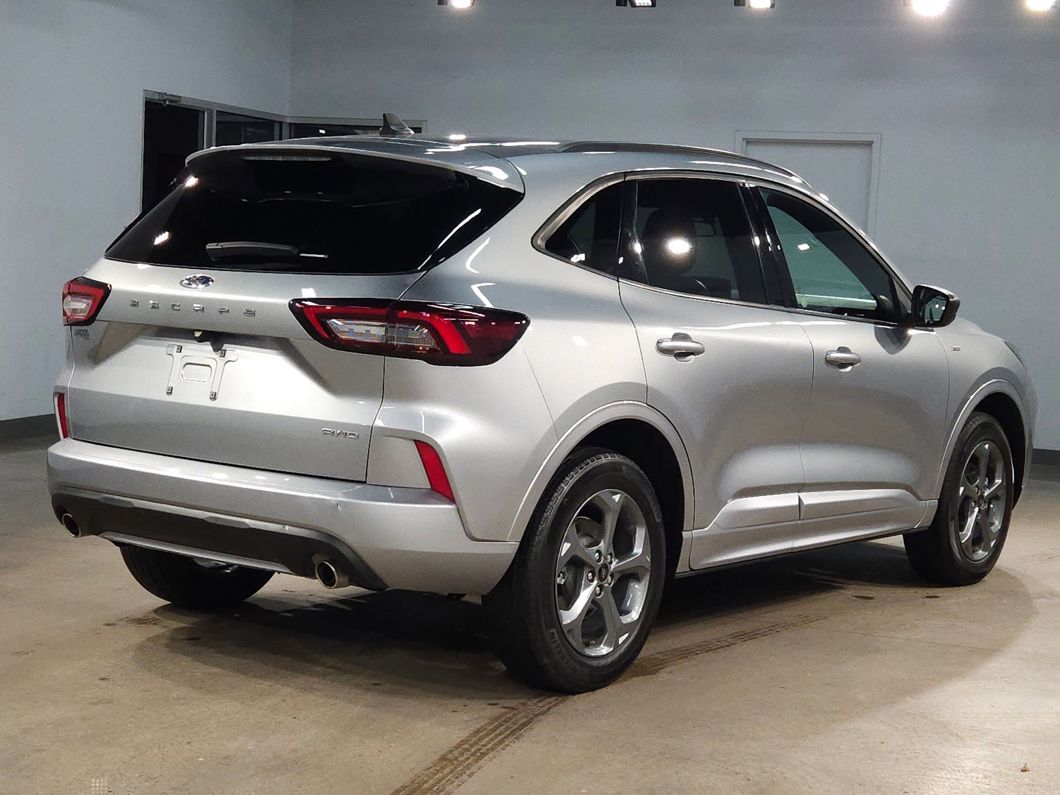 Used 2024 Ford Escape ST-Line AWD/4WD image 7