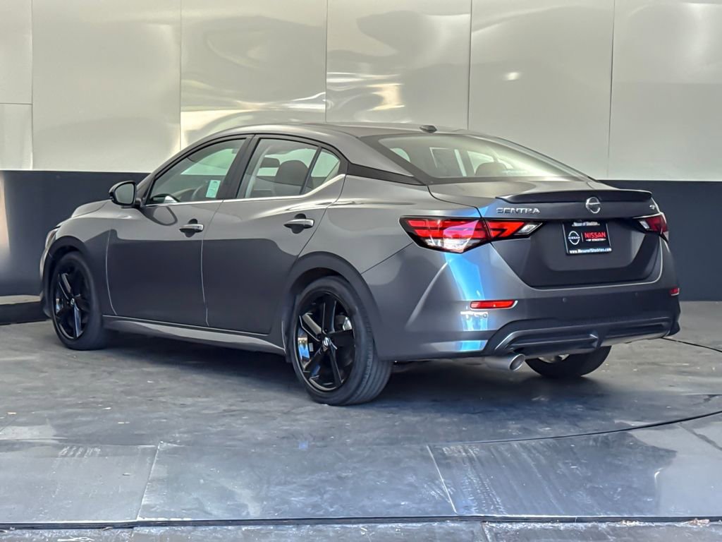 Used 2023 Nissan Sentra SR w/ Lighting Package FWD image 5