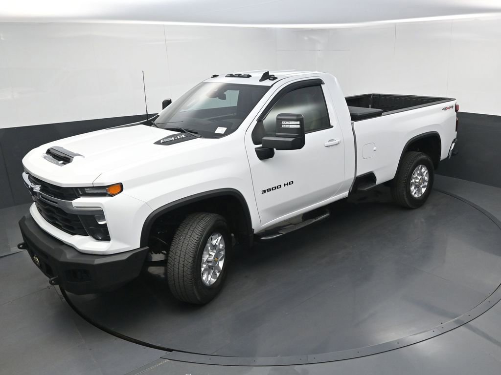 Used 2024 Chevrolet Silverado 3500 LT w/ Convenience Package image 30