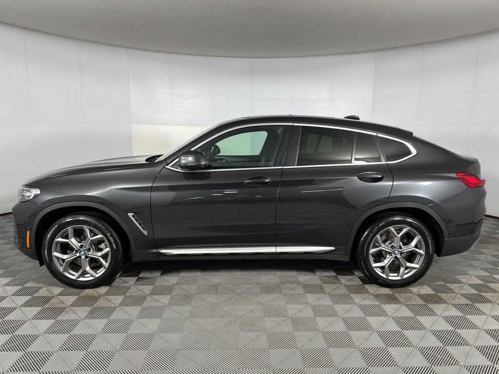 Used 2025 BMW X4 xDrive30i w/ Premium Package image 7