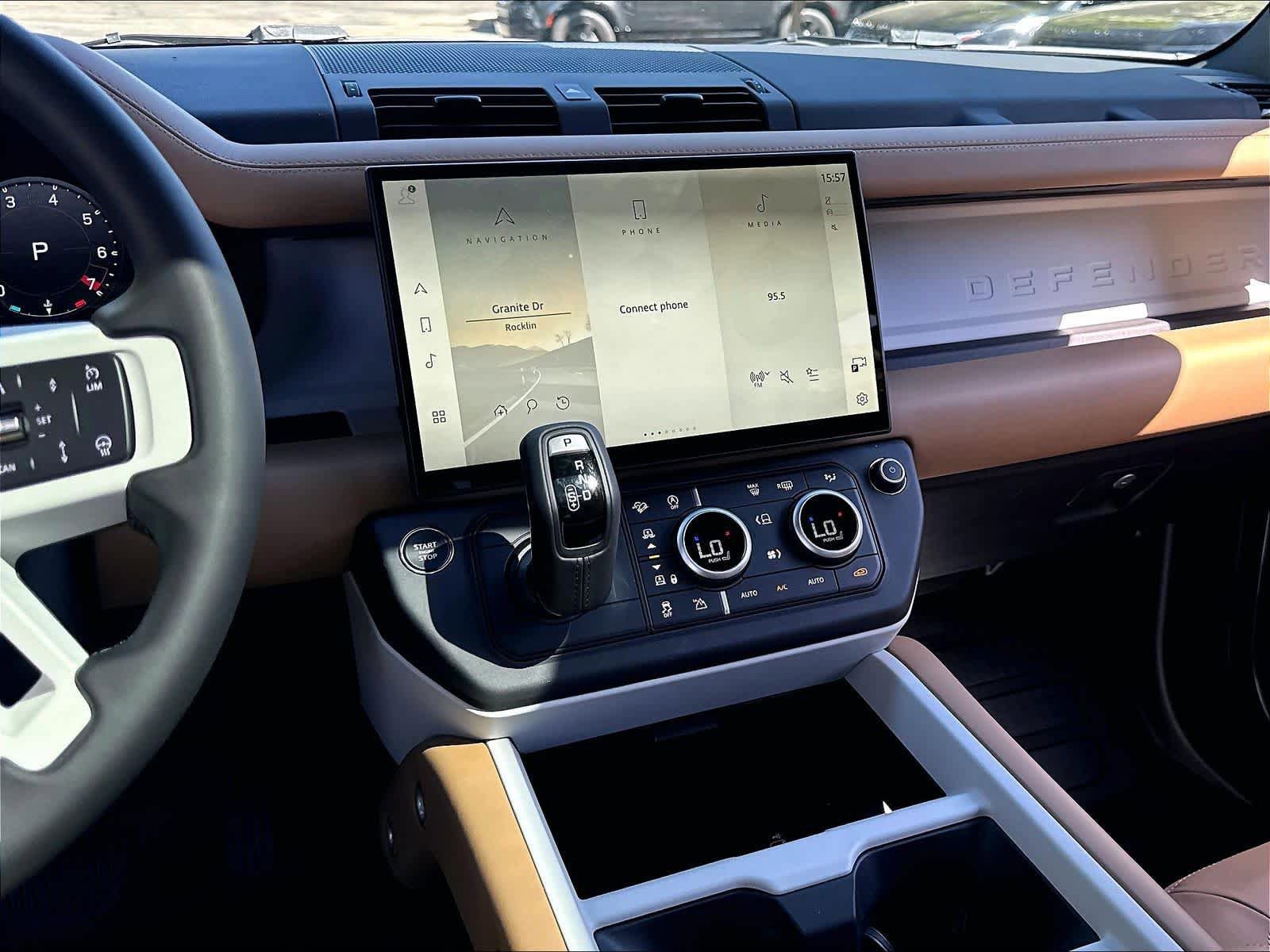 New 2026 Land Rover Defender 110 X-Dynamic SE AWD/4WD image 9
