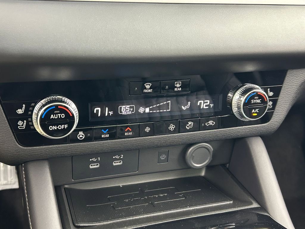 New 2026 Mitsubishi Outlander SEL FWD image 21