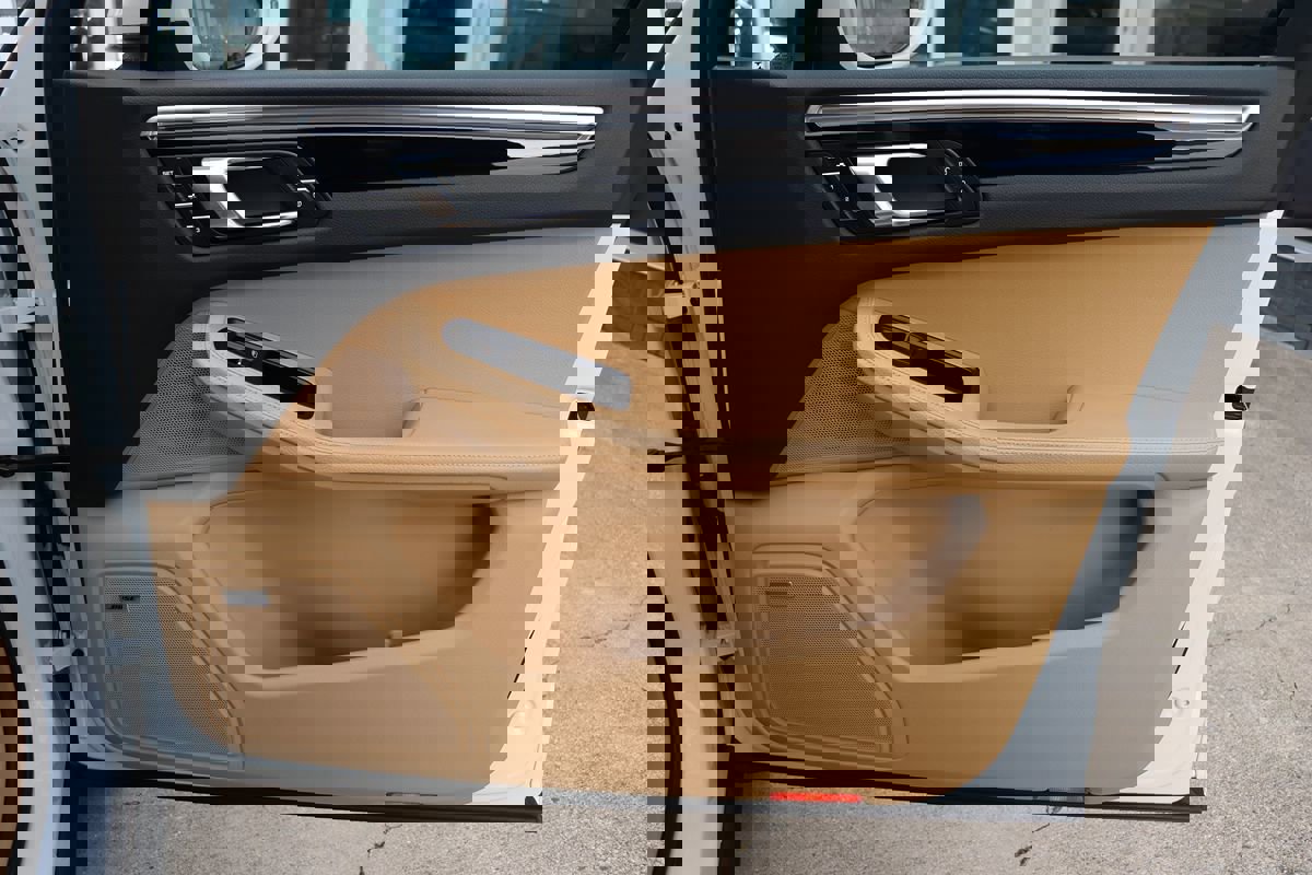 Used 2017 Porsche Macan S image 41