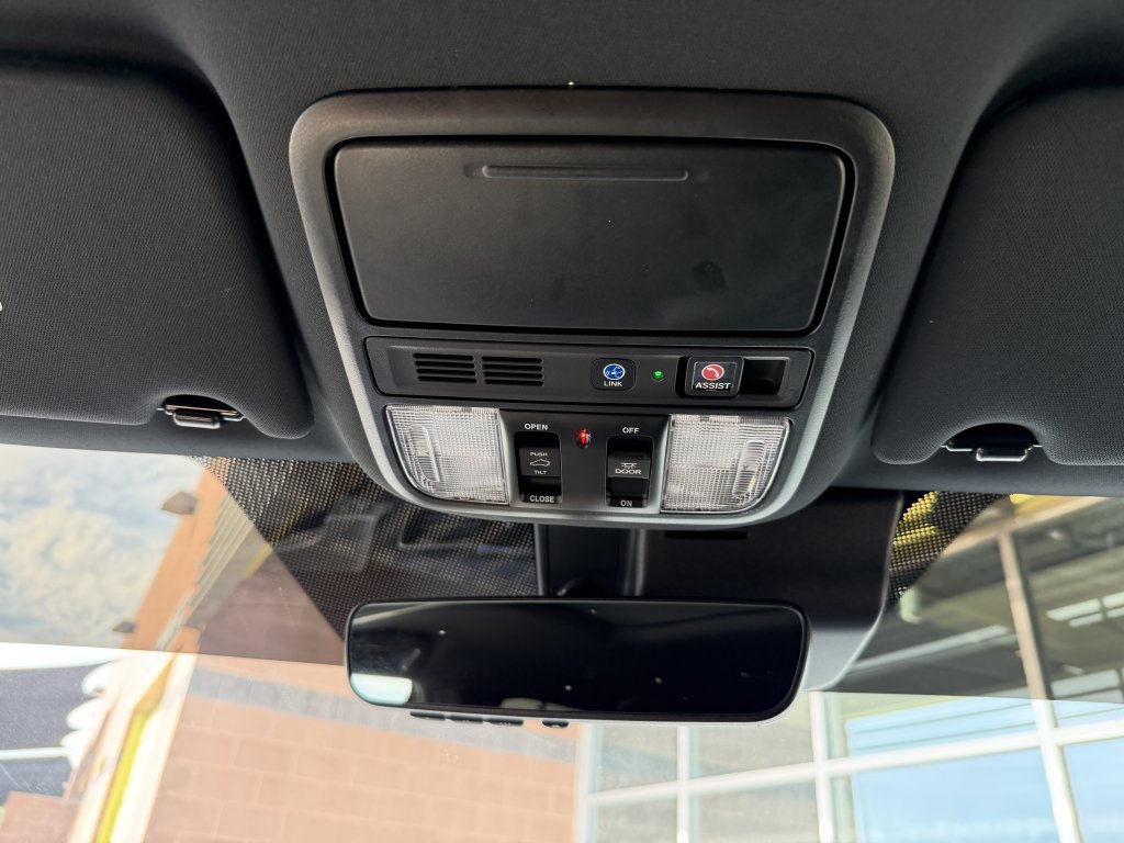 Used 2025 Honda Passport Black Edition image 24