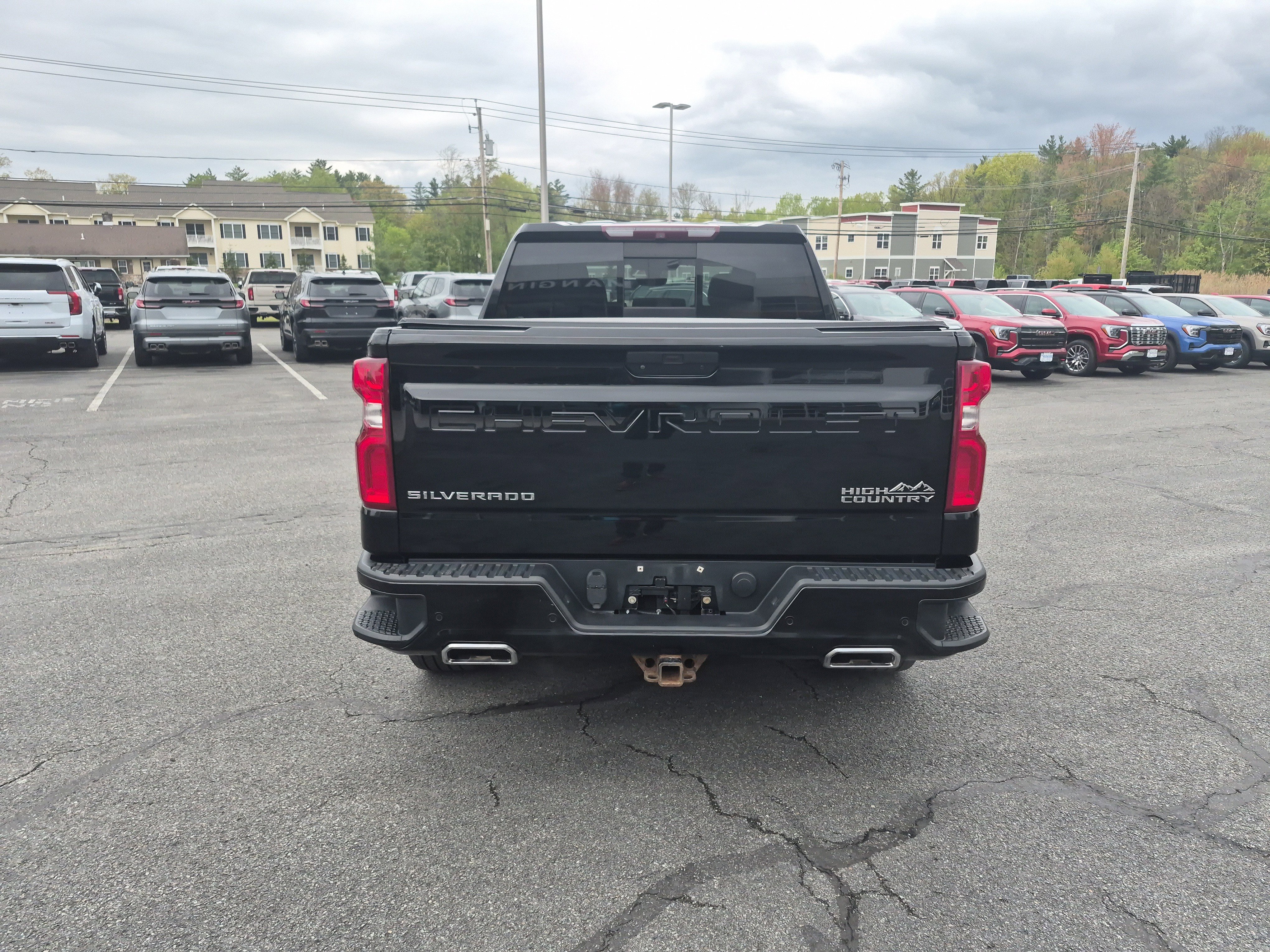 Used 2019 Chevrolet Silverado 1500 High Country w/ High Country Premium Package AWD/4WD image 4
