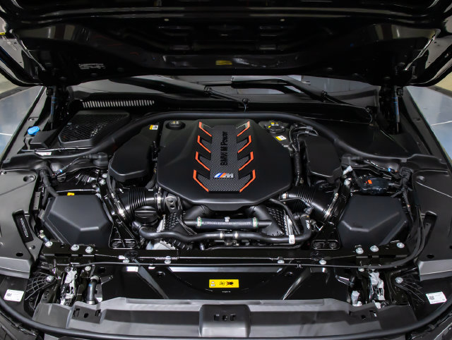 New 2027 BMW M5 w/ Executive Package AWD/4WD image 5