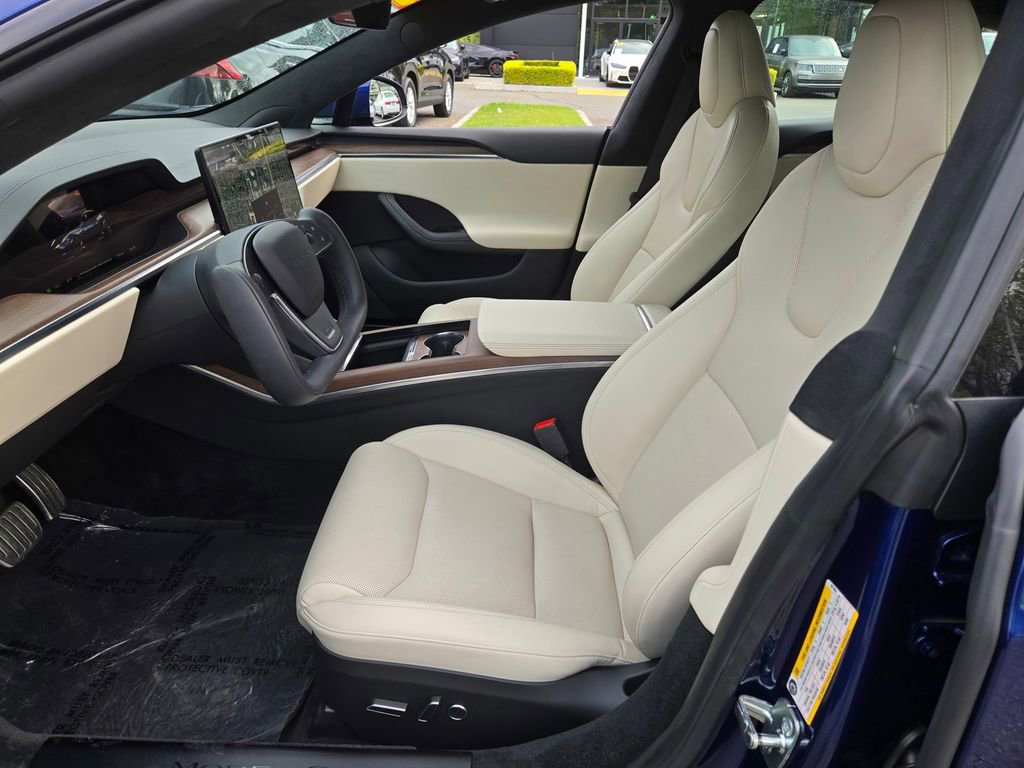 Used 2022 Tesla Model S image 16