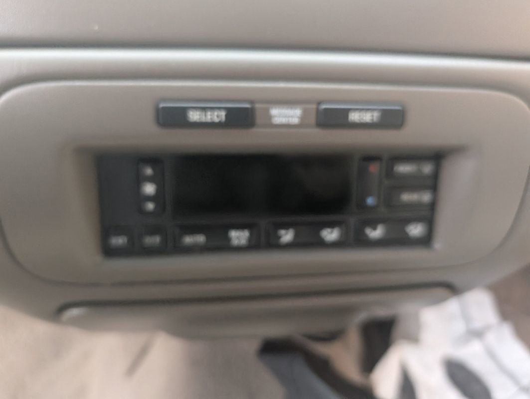 Used 1999 Lincoln Town Car Executive image 19