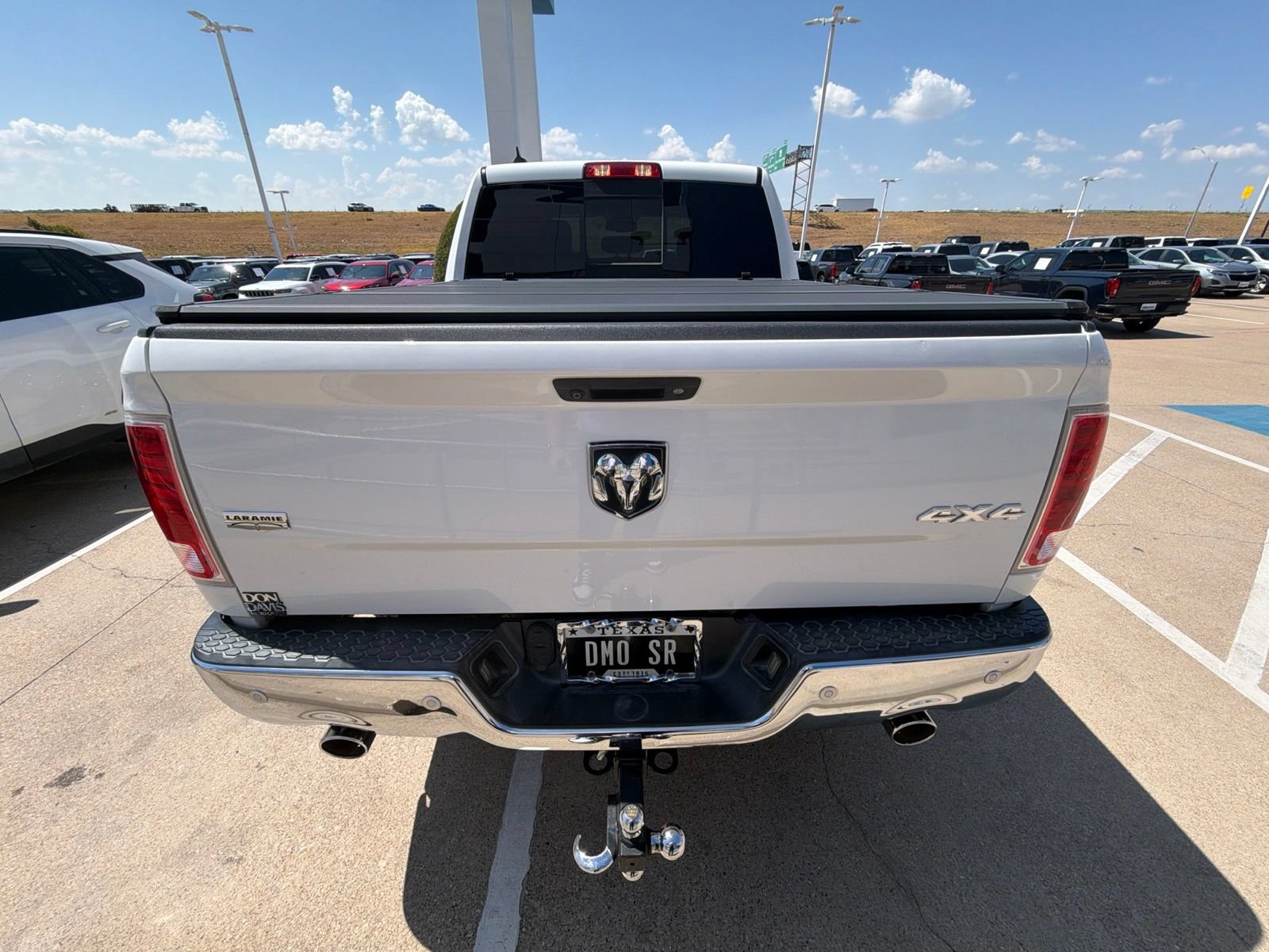Used 2017 RAM 1500 Laramie w/ Convenience Group AWD/4WD image 4
