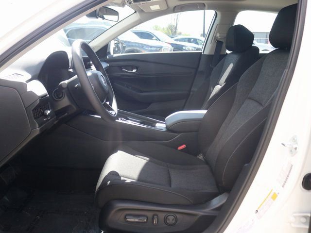 New 2025 Honda Accord SE image 6