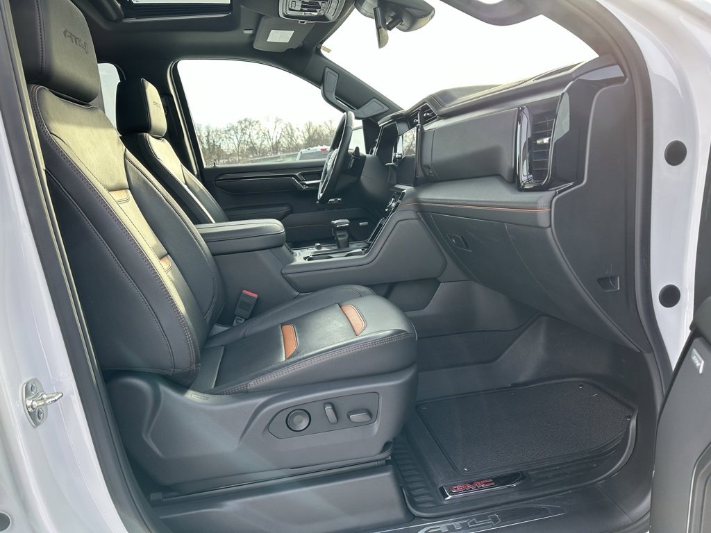 Used 2025 GMC Sierra 1500 AT4 w/ AT4 Premium Package image 14