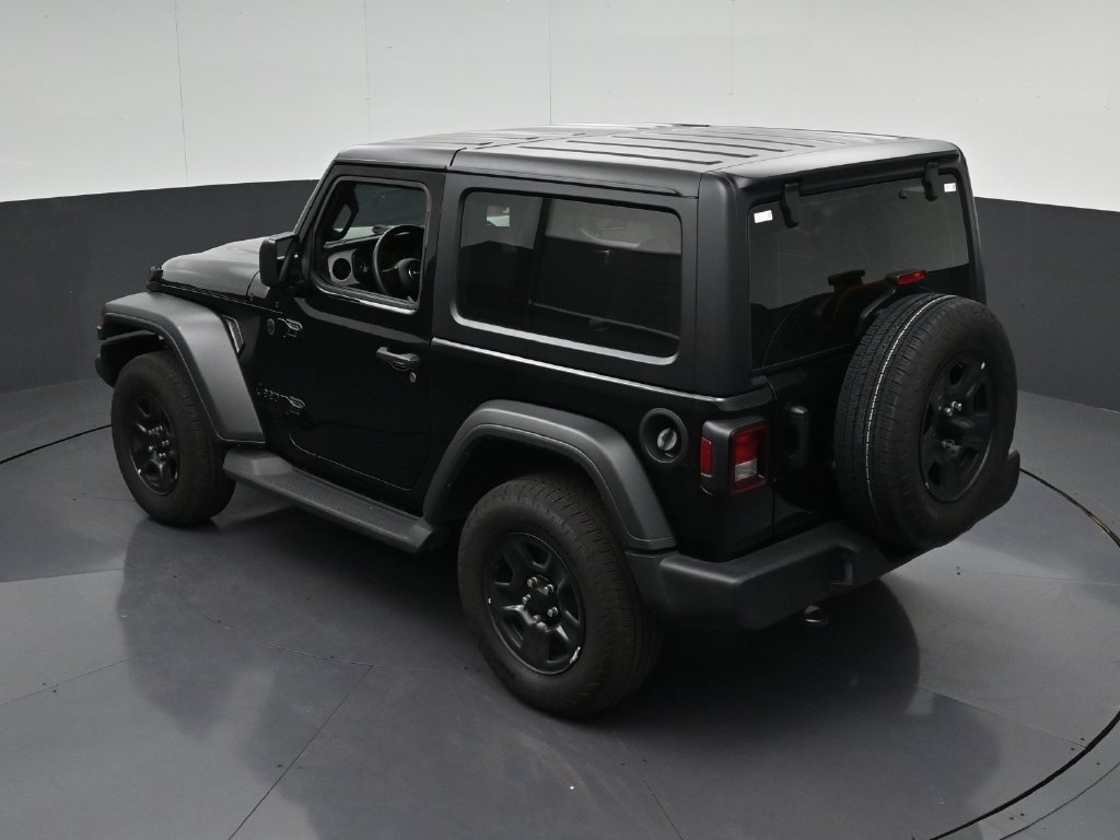 Used 2026 Jeep Wrangler Sport AWD/4WD image 15