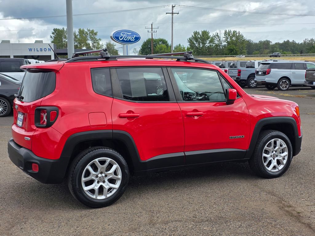 Used 2015 Jeep Renegade Latitude w/ Cold Weather Group II AWD/4WD image 27