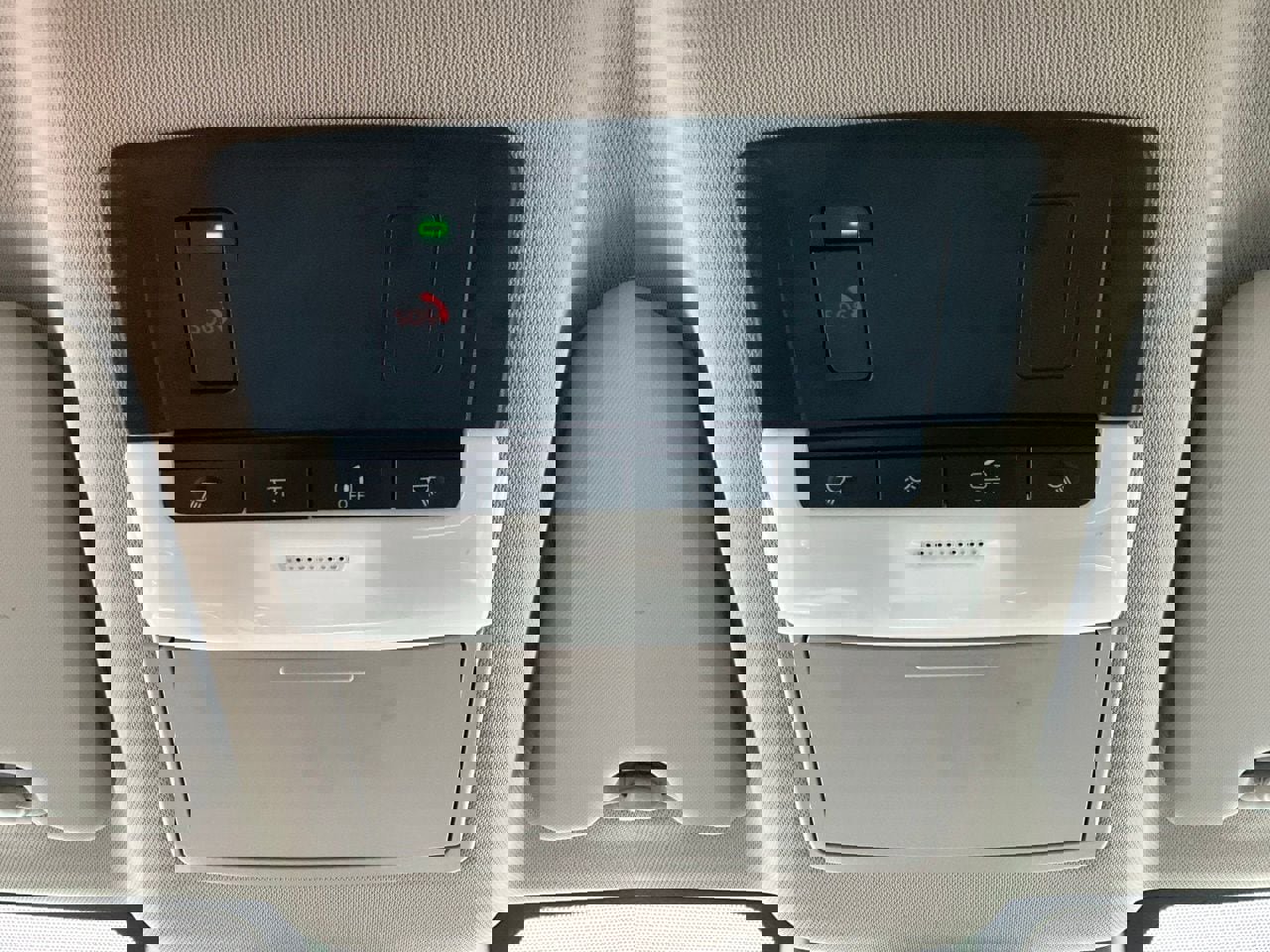 Used 2023 Nissan Rogue SV image 17