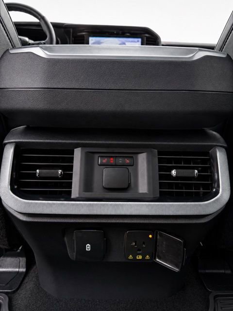 Used 2025 Ford F150 Platinum w/ Equipment Group 702A High AWD/4WD image 34