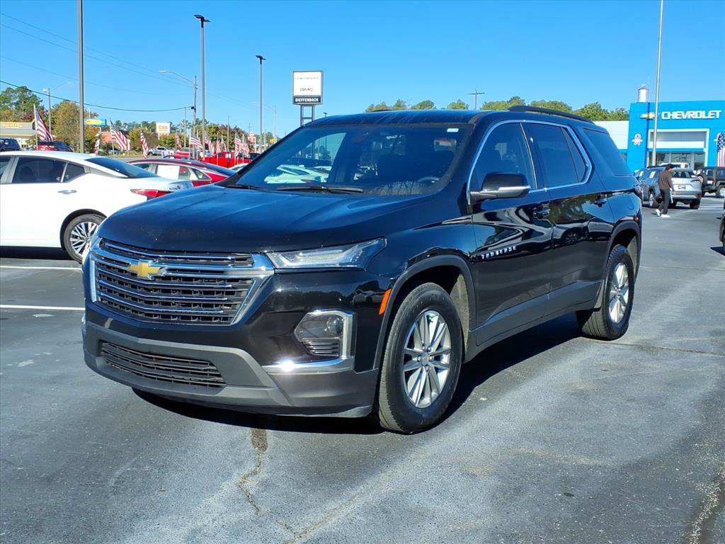 Certified 2023 Chevrolet Traverse LT image 1