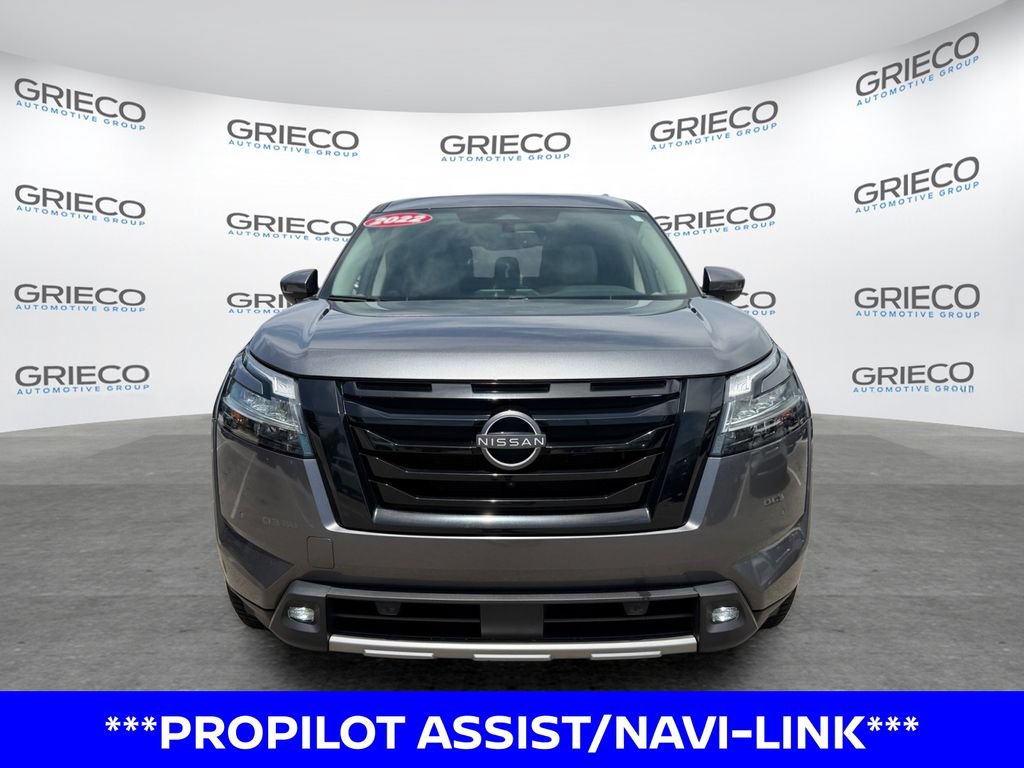 Certified 2022 Nissan Pathfinder SL w/ SL Black Package AWD/4WD image 2