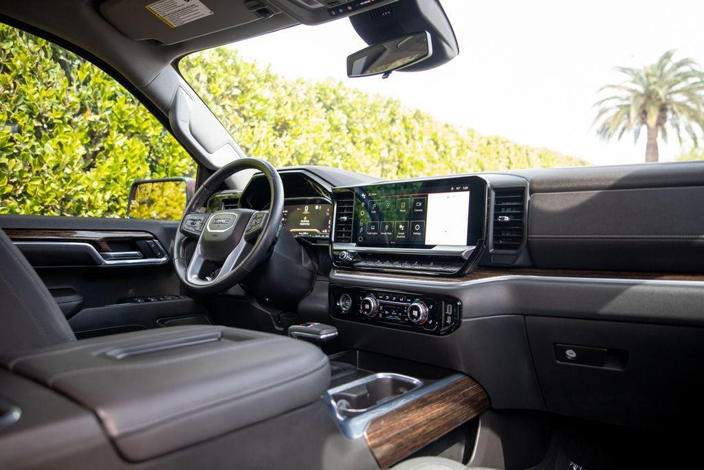 Used 2022 GMC Sierra 1500 Elevation image 17