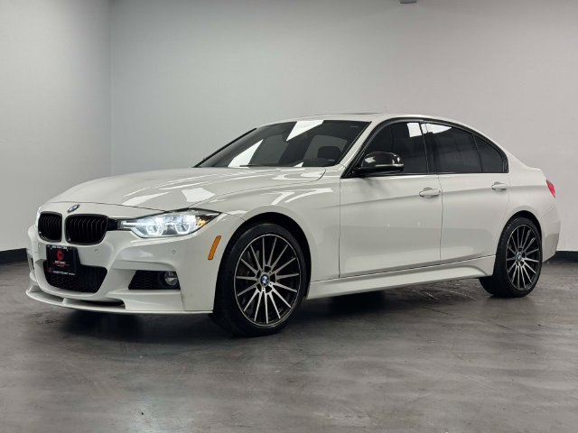 Used 2016 BMW 340i xDrive Sedan w/ Technology Package AWD/4WD image 2