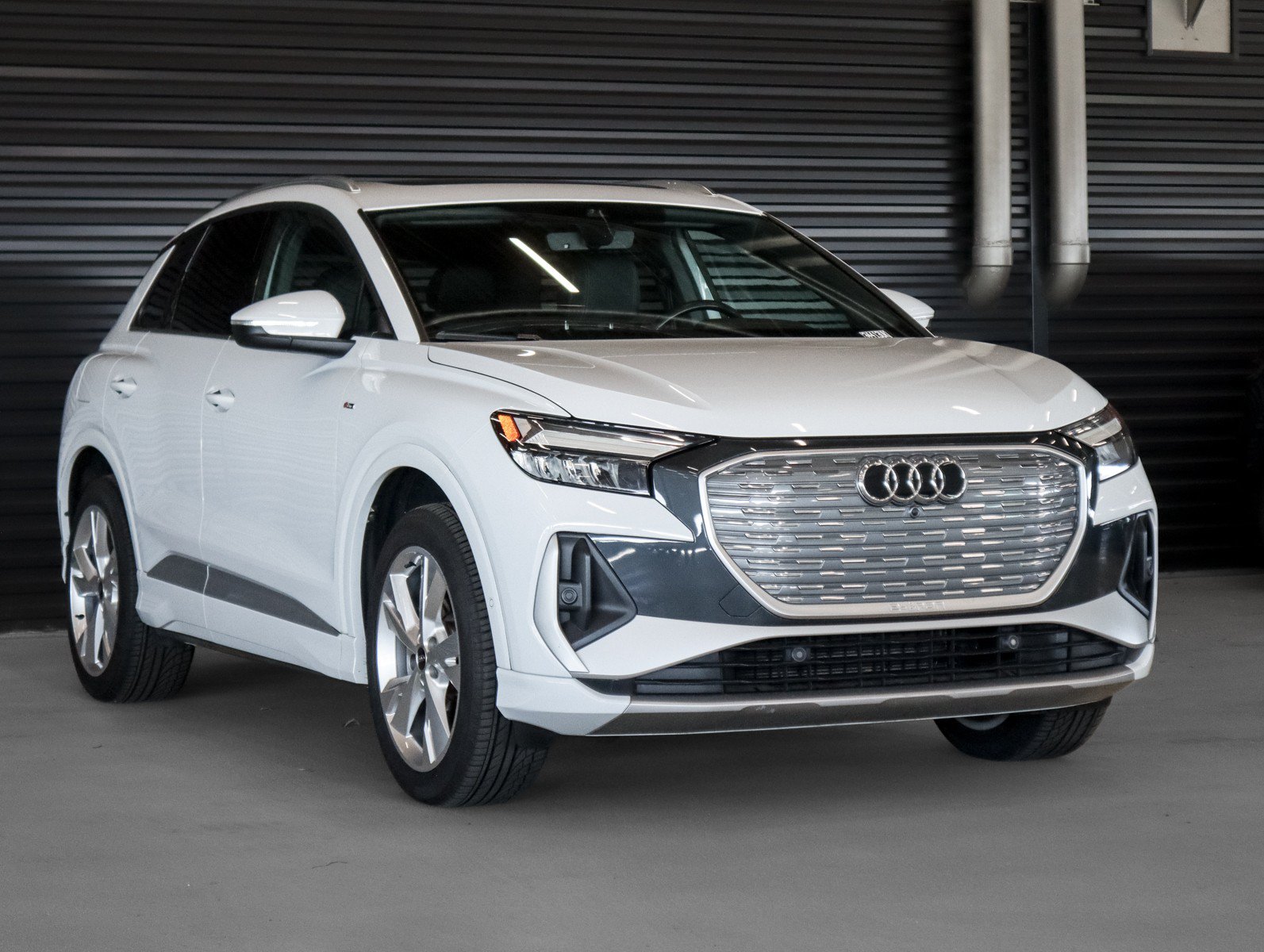 Used 2023 Audi Q4 e-tron Premium Plus AWD/4WD image 11
