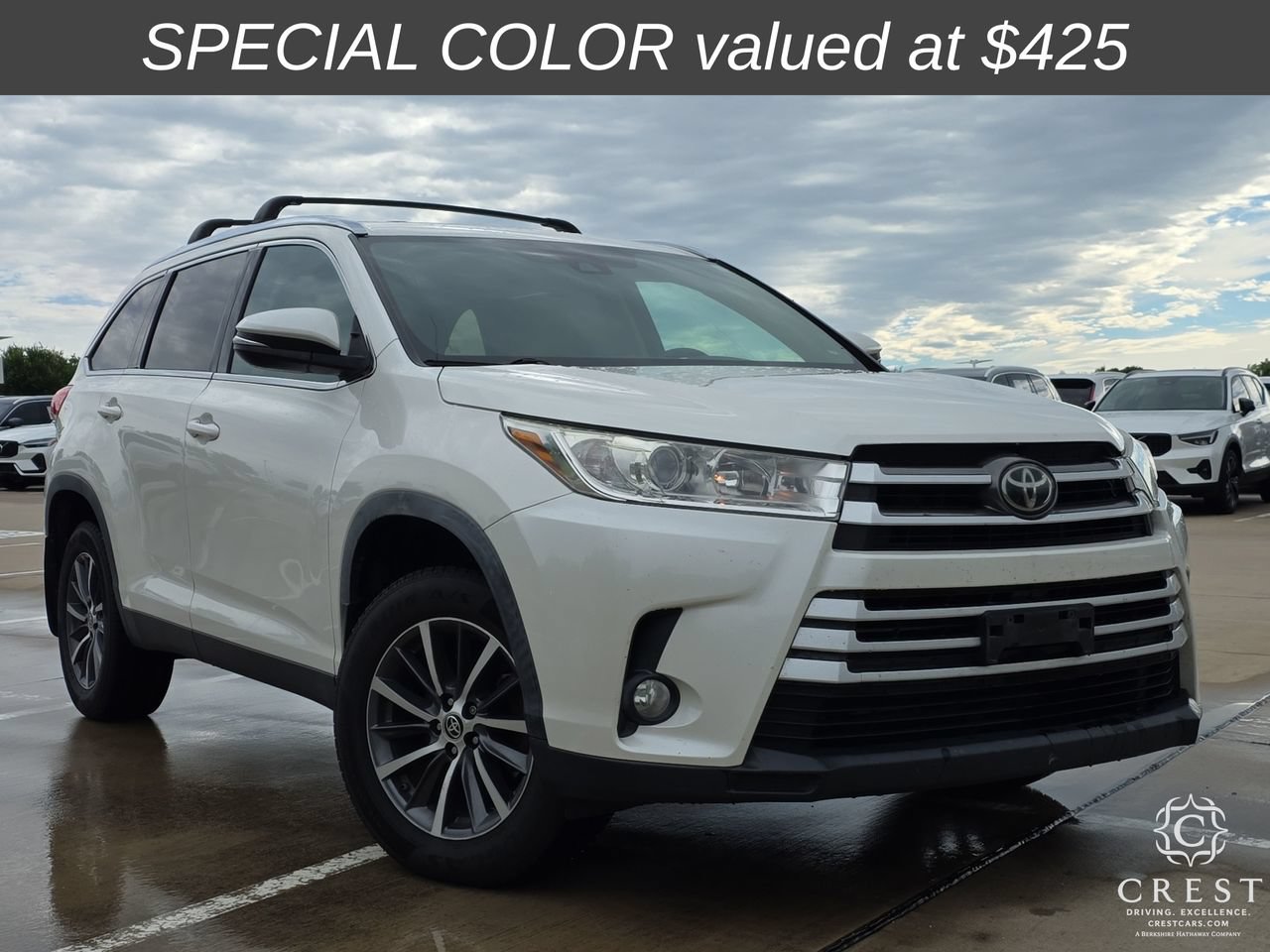 Used 2019 Toyota Highlander XLE FWD image 1
