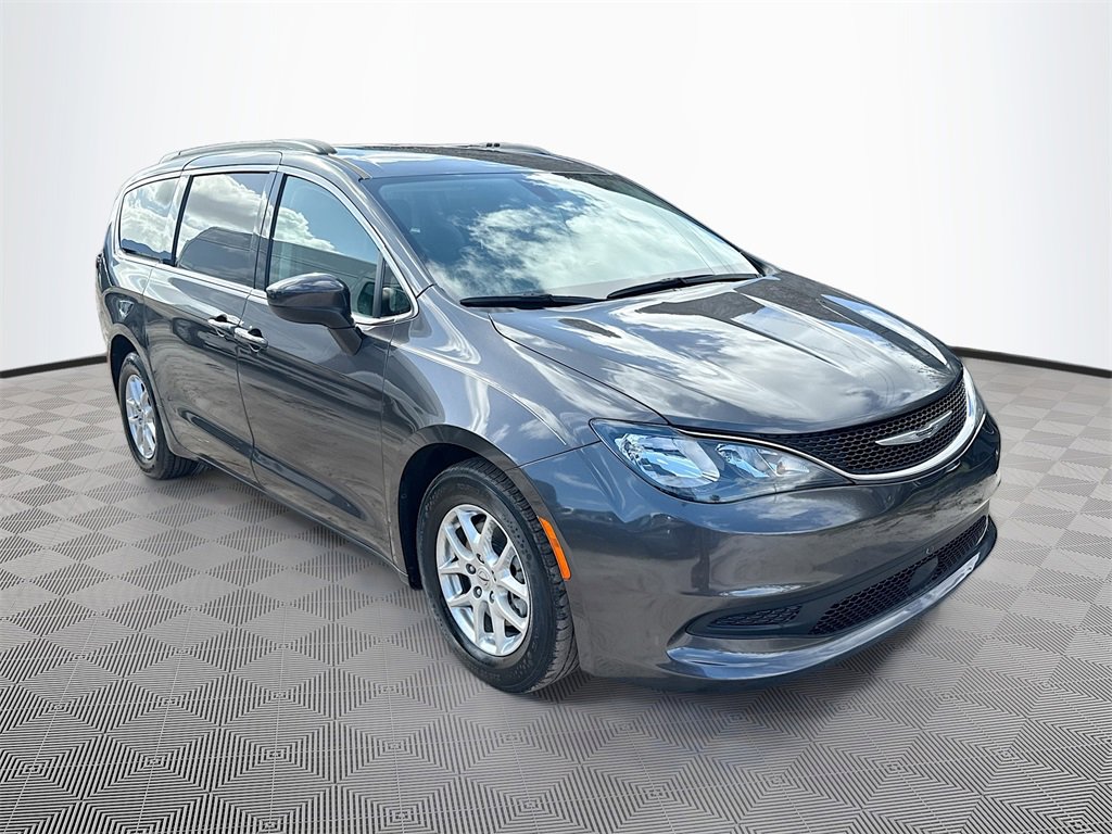 Used 2021 Chrysler Voyager Lxi image 4