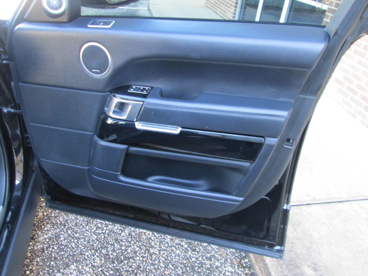 Used 2014 Land Rover Range Rover Supercharged image 56