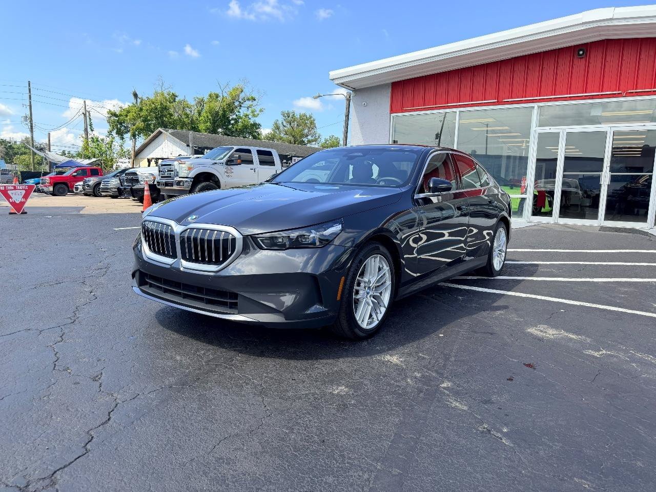 Used 2025 BMW 530i RWD image 3