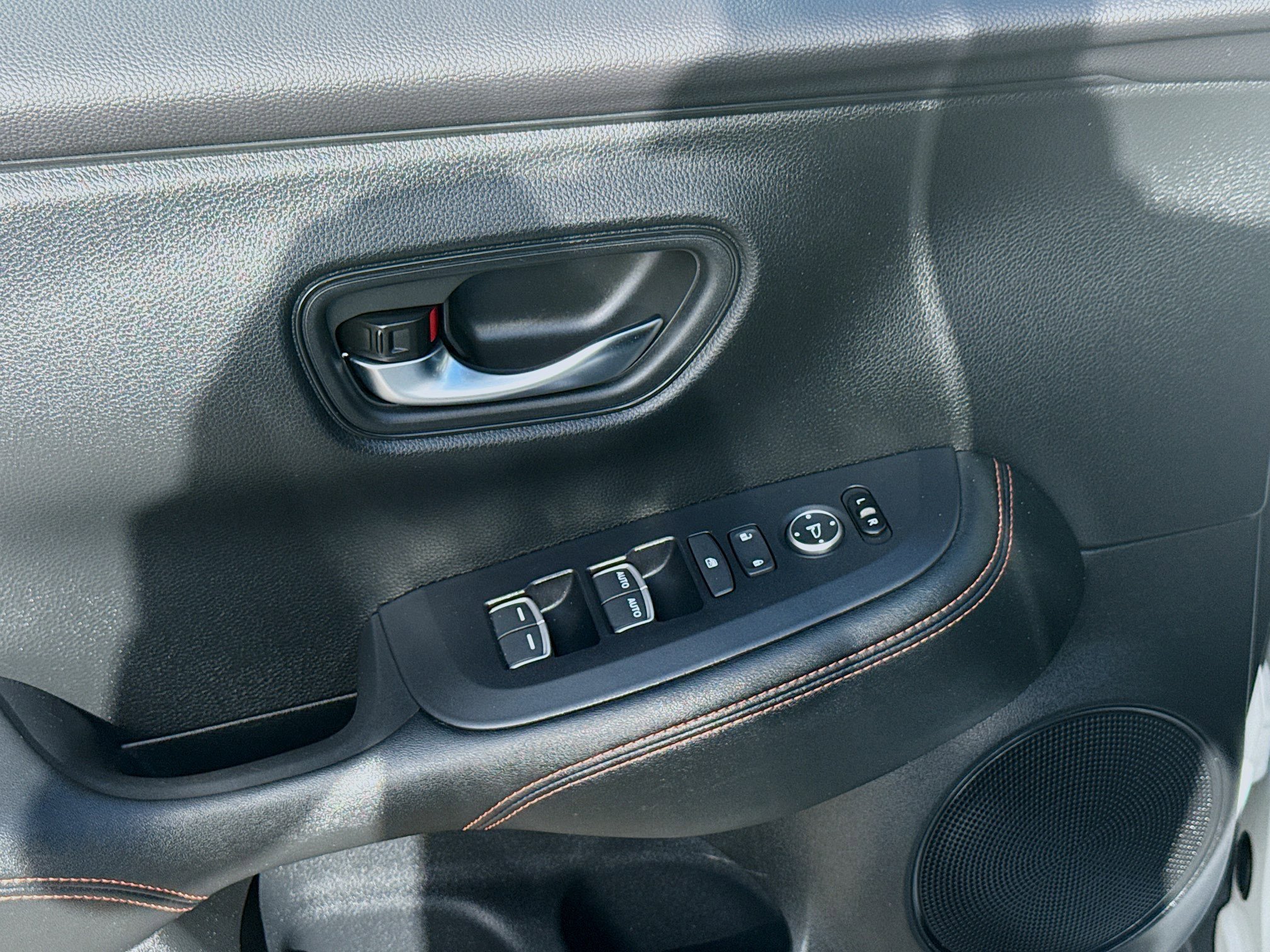 Used 2024 Honda HR-V Sport image 14