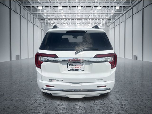 Used 2023 GMC Acadia Denali AWD/4WD image 4