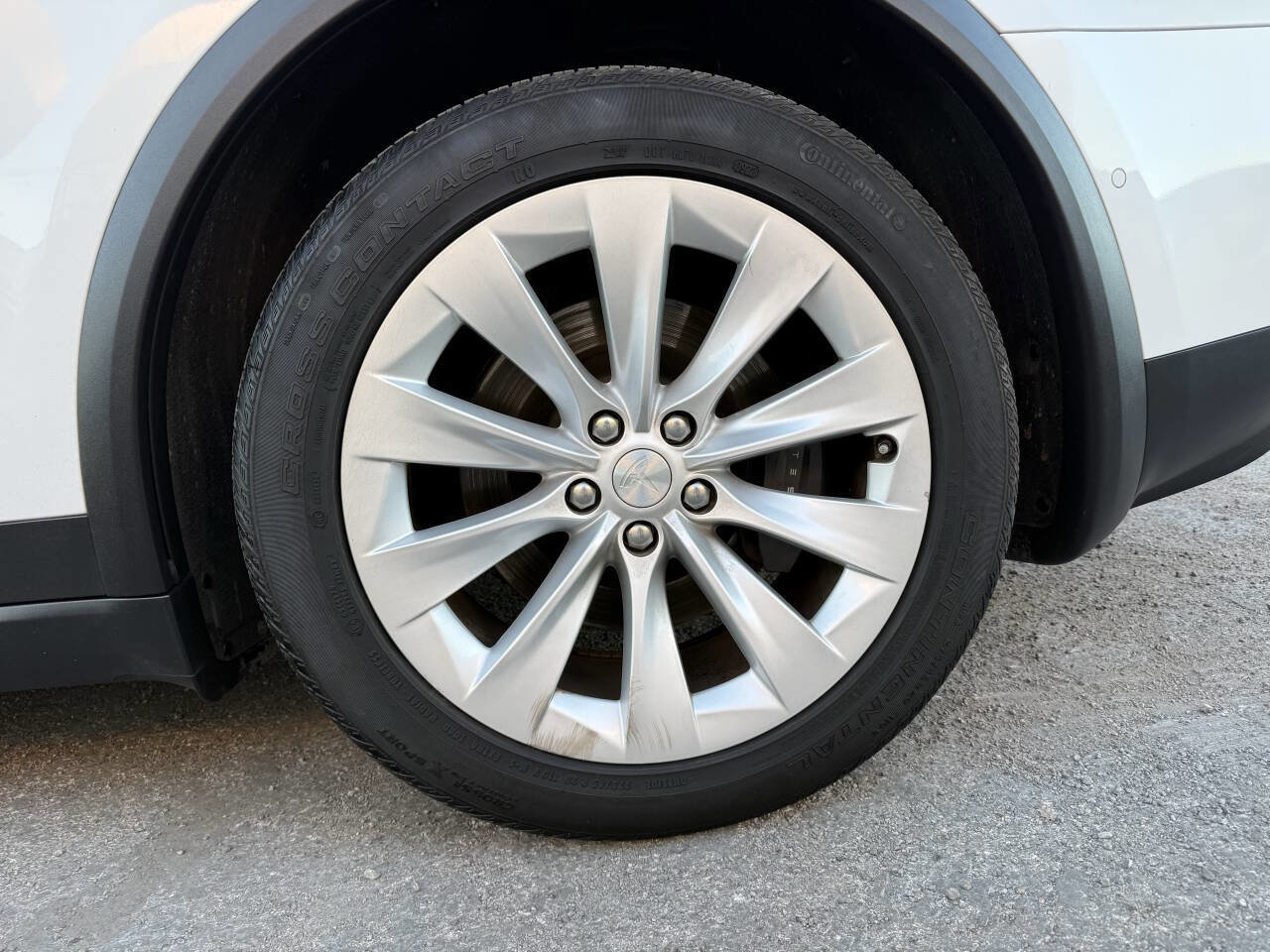 Used 2021 Tesla Model X Long Range image 35