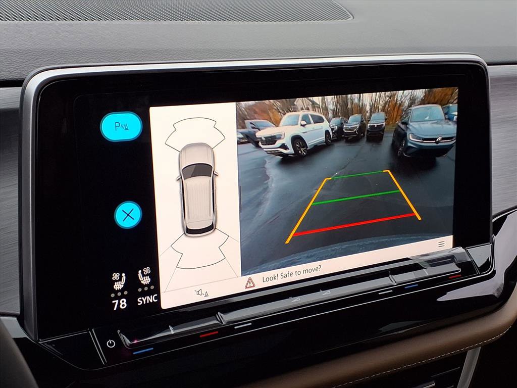 New 2026 Volkswagen Atlas Cross Sport SE image 16