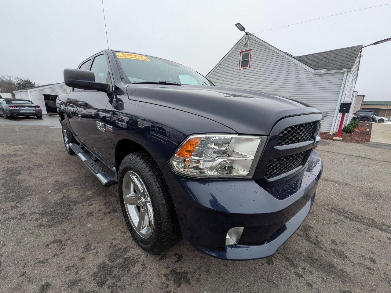 Used 2015 RAM 1500 Express image 2