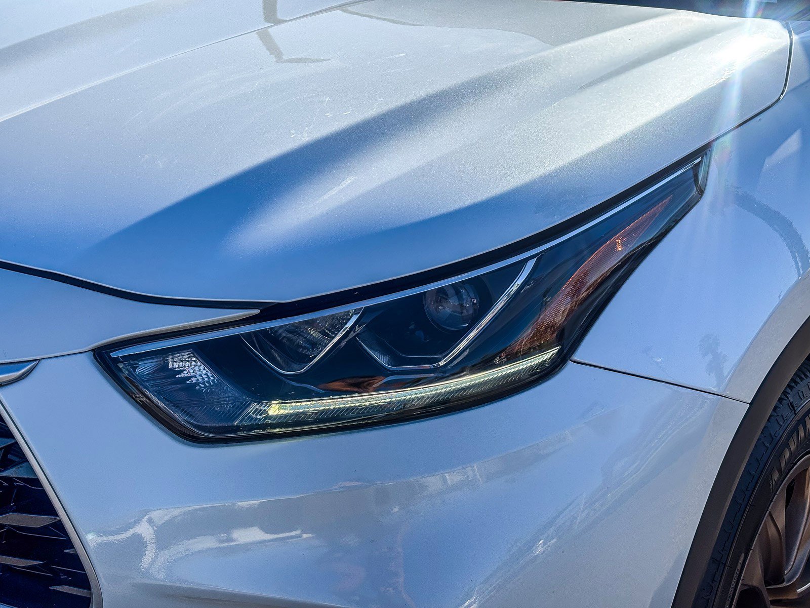 Used 2022 Toyota Highlander Bronze Edition image 9