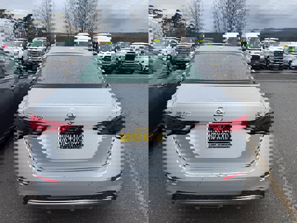 Used 2022 Nissan Sentra SV image 6