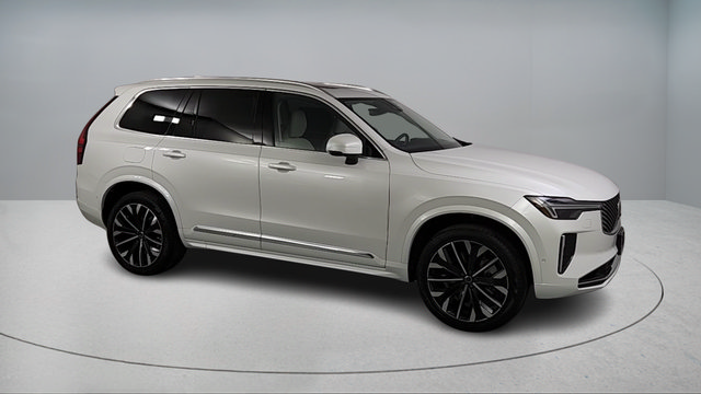 Used 2026 Volvo XC90 T8 Ultra w/ Protection Package Premier AWD/4WD image 2