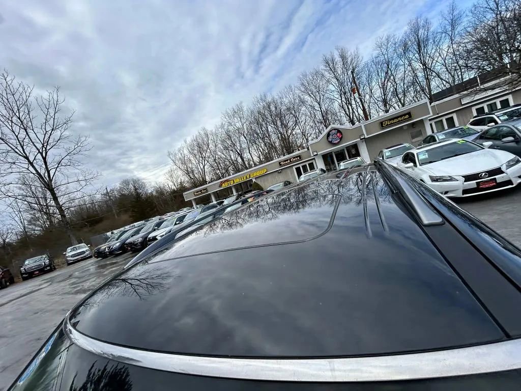 Used 2018 Nissan Armada SL w/ Moonroof Package image 10