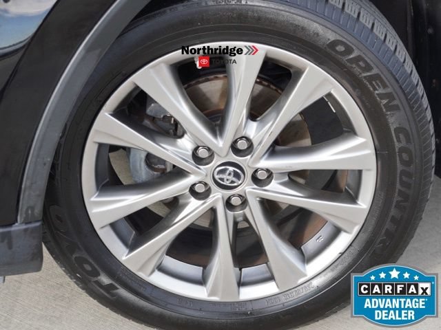 Used 2017 Toyota RAV4 Limited AWD/4WD image 10