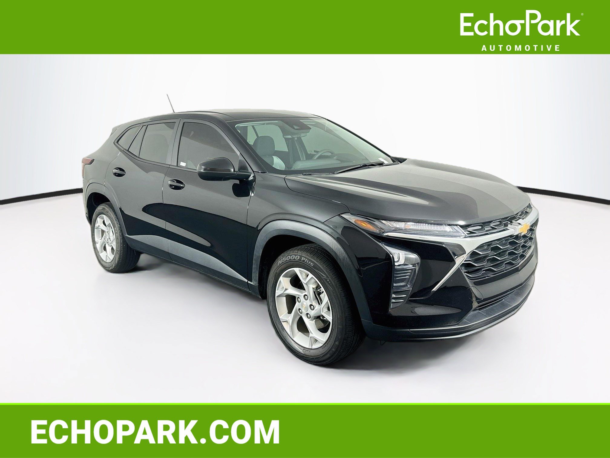 Used 2024 Chevrolet Trax LS w/ LS Convenience Package