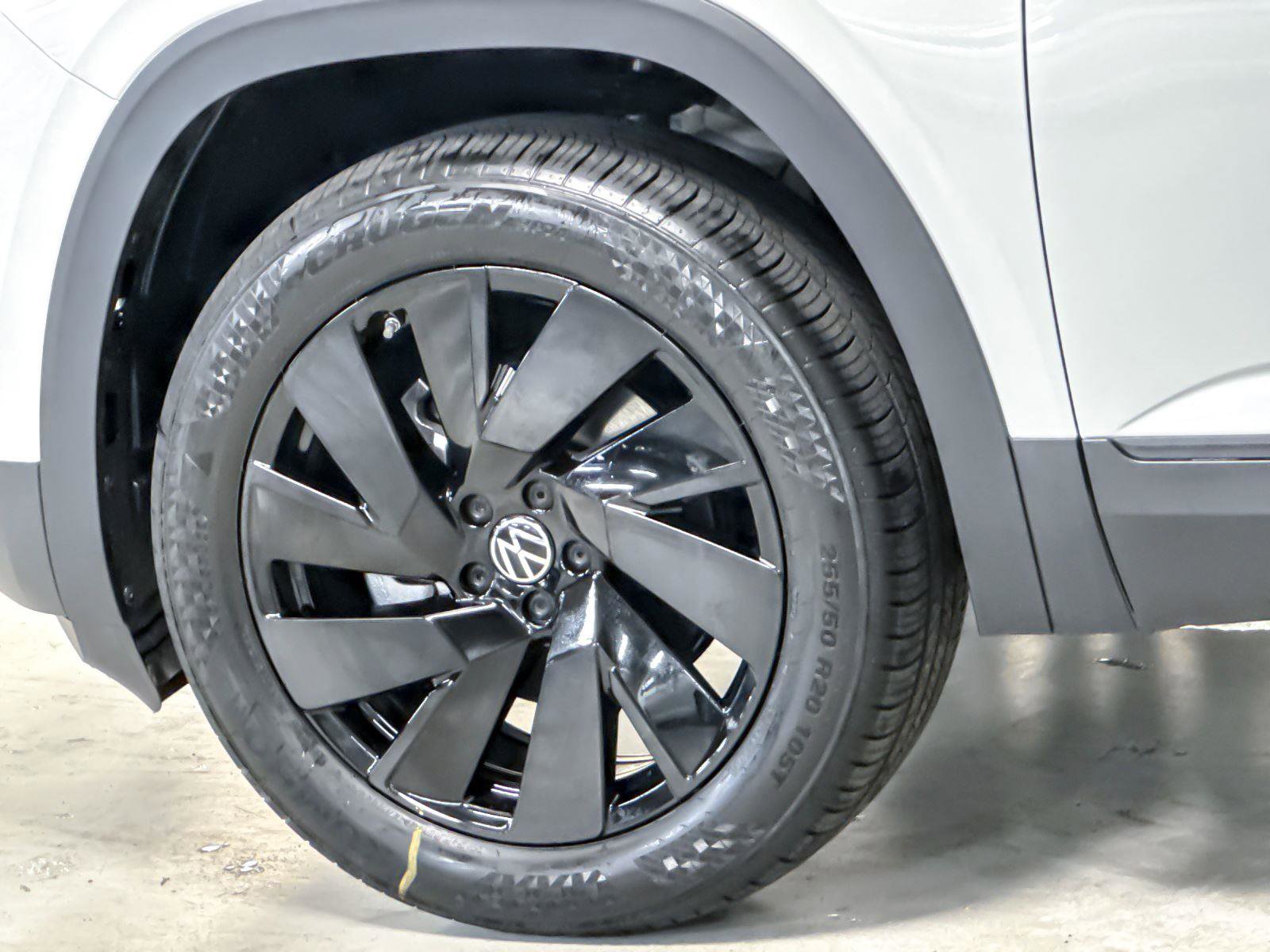 New 2026 Volkswagen Atlas SE image 25