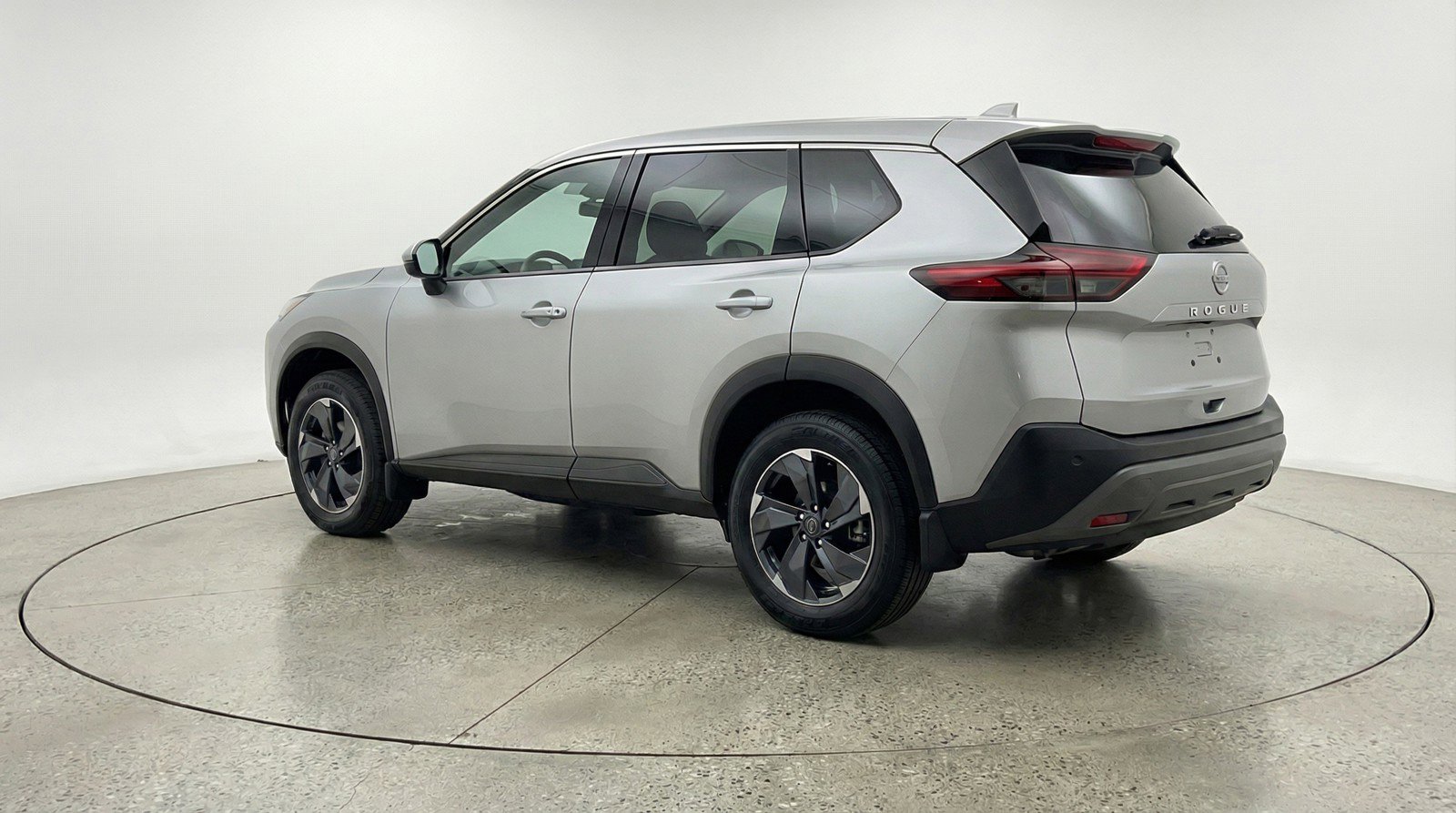 Used 2025 Nissan Rogue SV FWD image 6