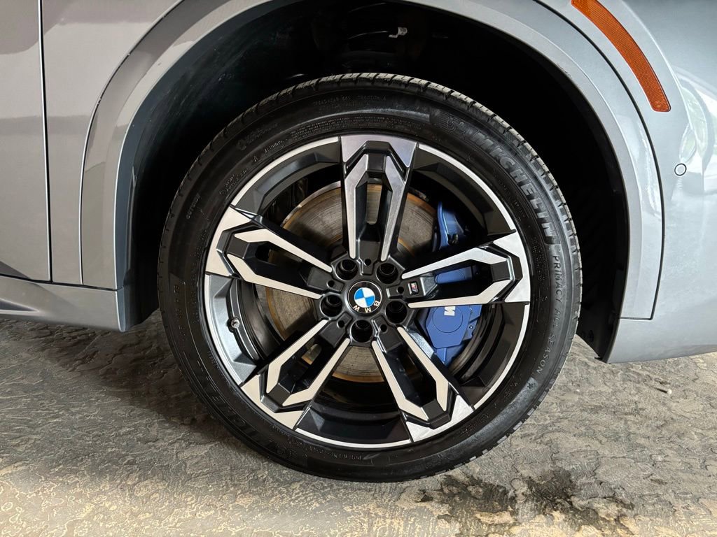 Used 2025 BMW X2 xDrive28i w/ M Sport Package AWD/4WD image 22