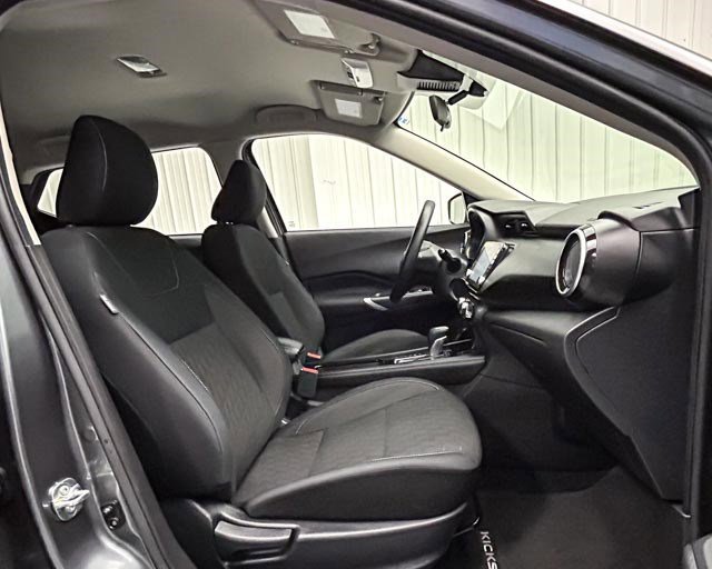 Used 2023 Nissan Kicks SV FWD image 15