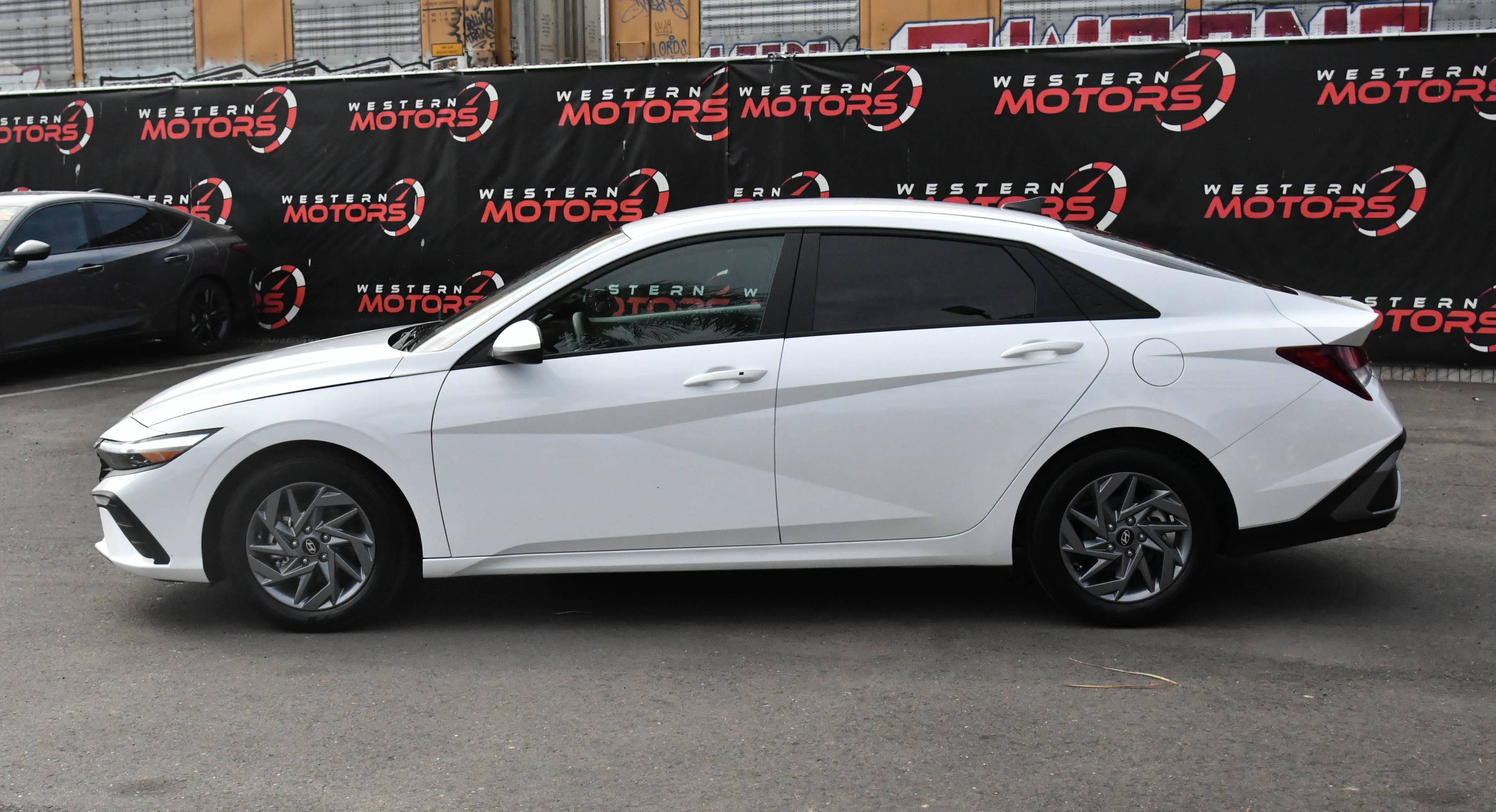 Used 2024 Hyundai Elantra SEL image 4